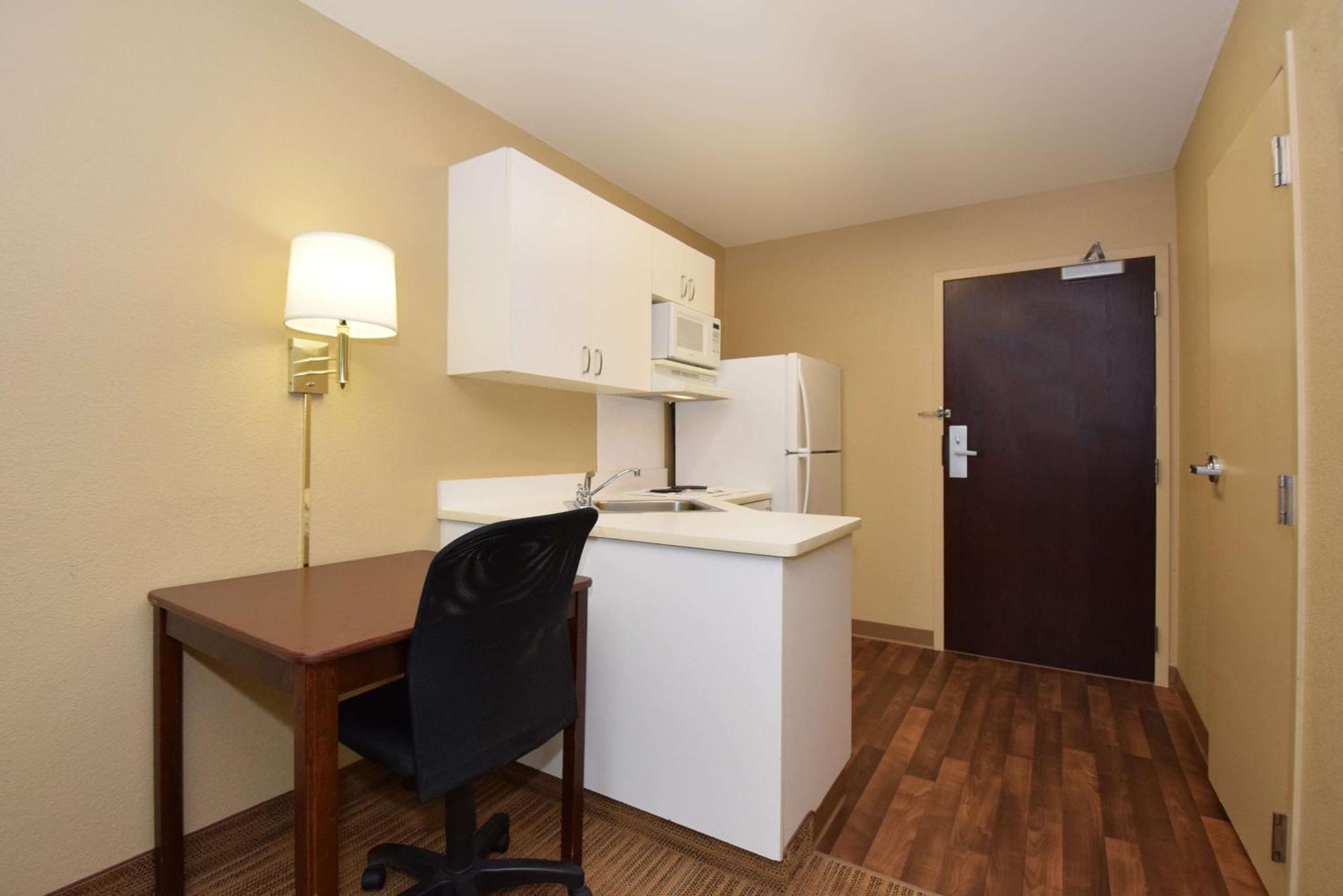 Extended Stay America Suites - Chicago - Elmhurst - O'Hare Exterior photo