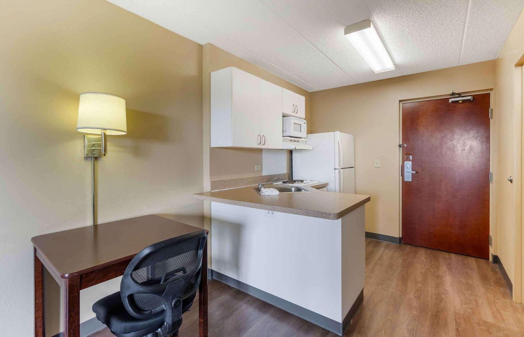 Extended Stay America Suites - Chicago - Elmhurst - O'Hare Exterior photo
