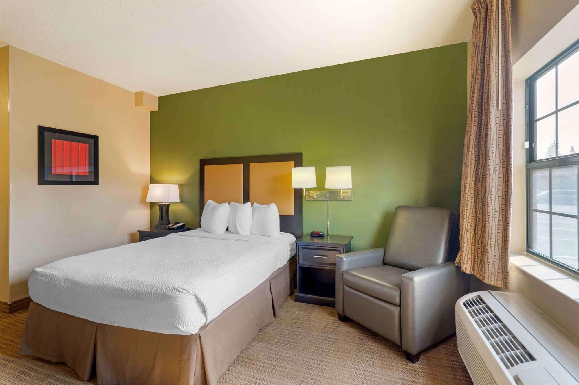 Extended Stay America Suites - Chicago - Elmhurst - O'Hare Exterior photo